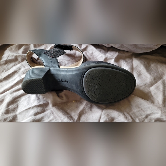 Clarks Collection Valarie Rally - Picture 2 of 3